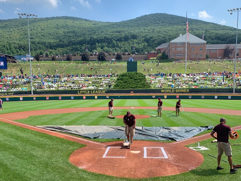 LLWS grounds crew